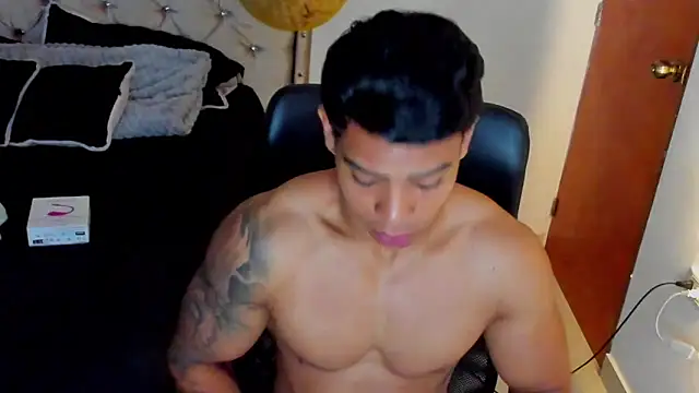 Snapshot of Andrew_wolf7 chatting on November 26, 2025, 1:11 pm Andrew wolf7 online show from November 26, 2025, 1:11 pm