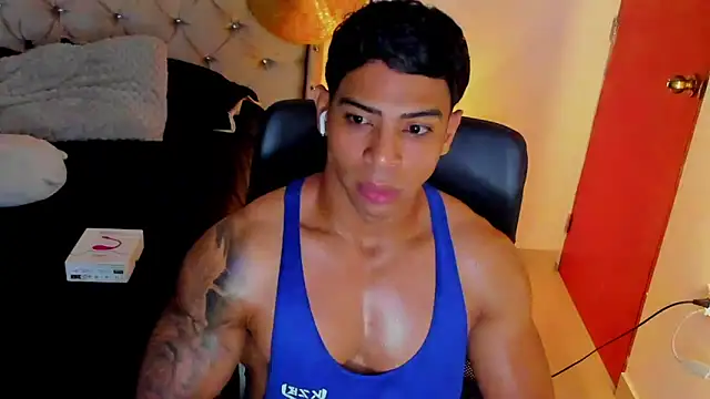 Snapshot of Andrew_wolf7 chatting on November 27, 2025, 8:04 am Andrew wolf7 online show from November 27, 2025, 8:04 am