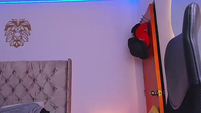 Snapshot of Andrew_wolf7 chatting on February 20, 2026, 11:06 pm Andrew wolf7 online show from February 20, 2026, 11:06 pm