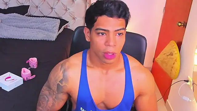 Snapshot of Andrew_wolf7 chatting on February 1, 2026, 4:49 pm Andrew wolf7 online show from February 1, 2026, 4:49 pm