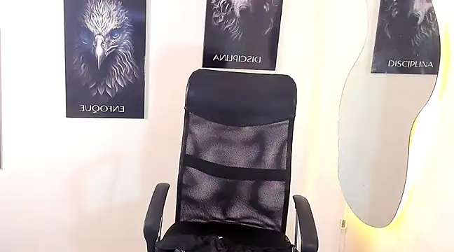 Snapshot of Andrew_wolf7 chatting on February 20, 2025, 12:52 am Andrew wolf7 online show from February 20, 2025, 12:52 am