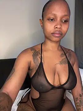 InkLady444 online show from February 1, 2026, 5:27 am