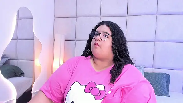 Snapshot of Miley_Collins chatting on November 12, 2025, 12:42 pm Miley Collins online show from November 12, 2025, 12:42 pm