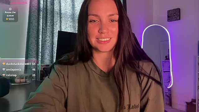 sweetsariaah online show from November 23, 2025, 6:29 pm