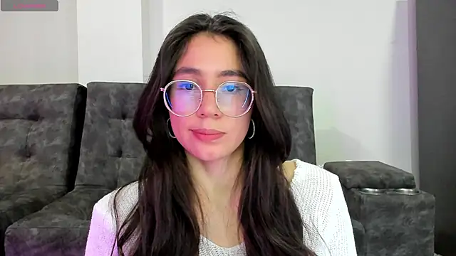 Snapshot of emmadiaz1 chatting on January 29, 2025, 1:48 am emmadiaz1 online show from January 29, 2025, 1:48 am