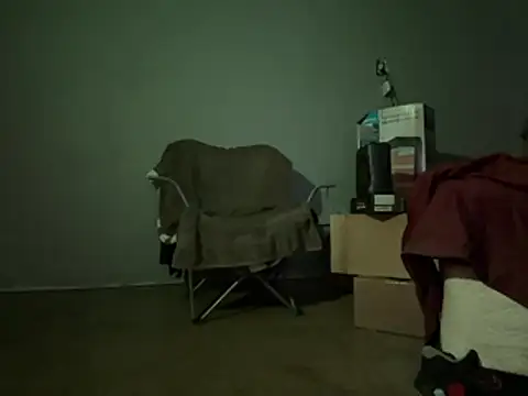 Snapshot of SluttyLyfe4L chatting on February 24, 2026, 3:35 pm SluttyLyfe4L online show from February 24, 2026, 3:35 pm