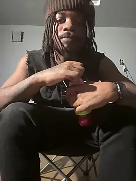 Snapshot of SluttyLyfe4L chatting on February 15, 2026, 11:03 pm SluttyLyfe4L online show from February 15, 2026, 11:03 pm