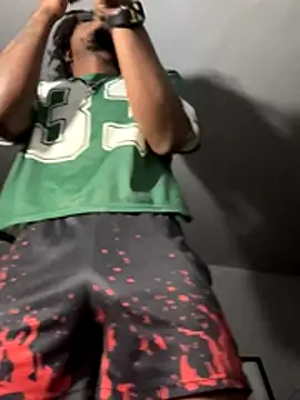 Snapshot of SluttyLyfe4L chatting on December 1, 2025, 2:29 pm SluttyLyfe4L online show from December 1, 2025, 2:29 pm