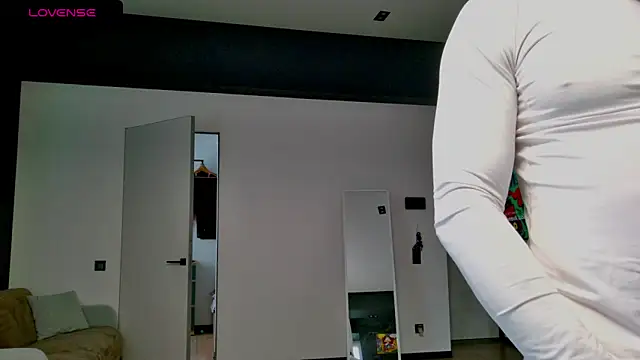 white King9999 online show from April 12, 2026, 12:52 pm