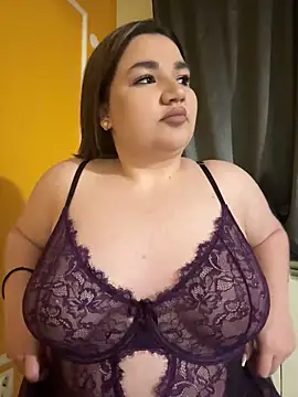Snapshot of Leya__Droit chatting on January 5, 2025, 10:08 pm Leya Droit online show from January 5, 2025, 10:08 pm