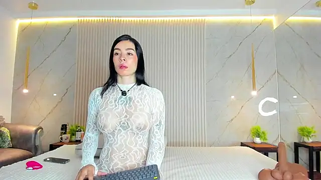 Snapshot of nathassa_grant chatting on November 12, 2025, 11:58 am nathassa grant online show from November 12, 2025, 11:58 am