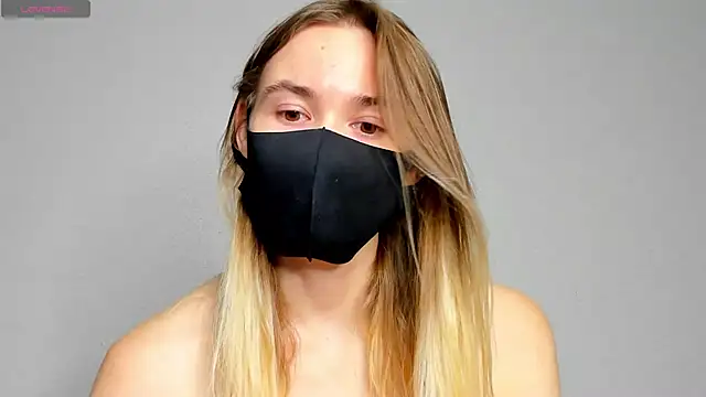 DaisyWildes online show from December 21, 2024, 8:43 pm