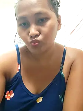 Sweetchuby1995 online show from March 31, 2026, 2:13 am