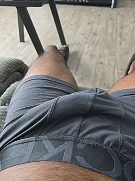 Keshuloveyou online show from January 31, 2025, 8:22 pm