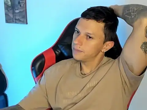 Snapshot of goodboy69l chatting on February 14, 2026, 9:15 pm goodboy69l online show from February 14, 2026, 9:15 pm