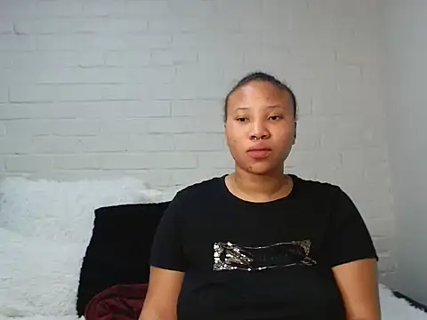 DrippinCaramelCutie online show from March 4, 2025, 11:22 pm