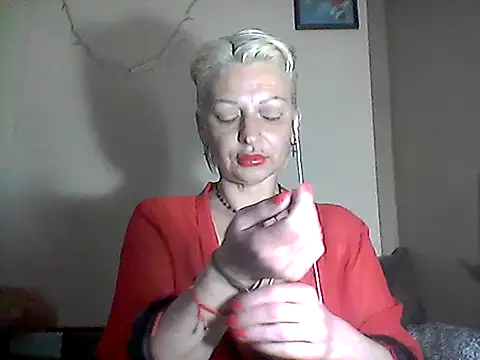 Snapshot of MaryJane441 chatting on May 8, 2026, 8:23 pm MaryJane441 online show from May 8, 2026, 8:23 pm