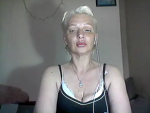 Snapshot of MaryJane441 chatting on May 21, 2026, 9:01 pm MaryJane441 online show from May 21, 2026, 9:01 pm