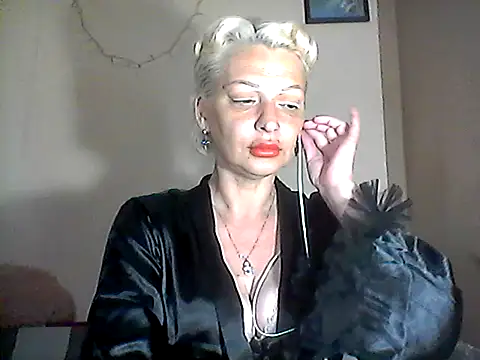 Snapshot of MaryJane441 chatting on May 27, 2026, 8:27 pm MaryJane441 online show from May 27, 2026, 8:27 pm