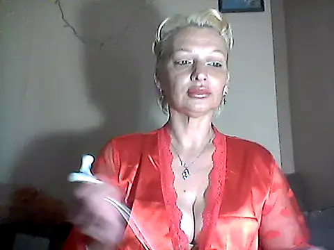 Snapshot of MaryJane441 chatting on May 15, 2026, 8:07 pm MaryJane441 online show from May 15, 2026, 8:07 pm