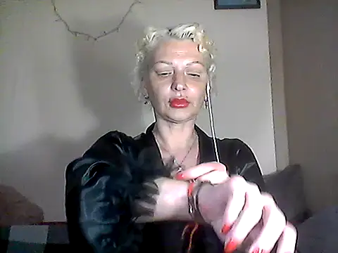 Snapshot of MaryJane441 chatting on May 9, 2026, 8:23 pm MaryJane441 online show from May 9, 2026, 8:23 pm
