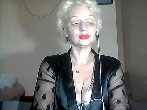 Snapshot of MaryJane441 chatting on March 6, 2026, 7:53 pm MaryJane441 online show from March 6, 2026, 7:53 pm