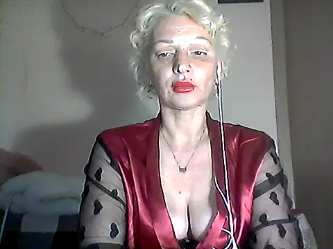 Snapshot of MaryJane441 chatting on April 16, 2026, 9:39 pm MaryJane441 online show from April 16, 2026, 9:39 pm