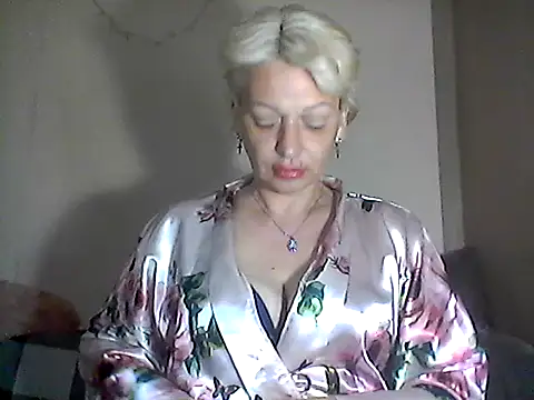 Snapshot of MaryJane441 chatting on May 12, 2026, 8:04 pm MaryJane441 online show from May 12, 2026, 8:04 pm