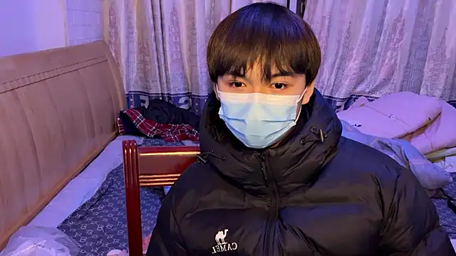 Snapshot of xiaottt1918 chatting on January 15, 2025, 3:39 pm xiaottt1918 online show from January 15, 2025, 3:39 pm