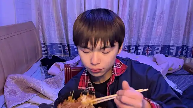 Snapshot of xiaottt1918 chatting on January 9, 2025, 1:24 pm xiaottt1918 online show from January 9, 2025, 1:24 pm