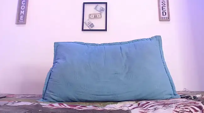 harrytomson 1 online show from February 10, 2025, 7:47 am