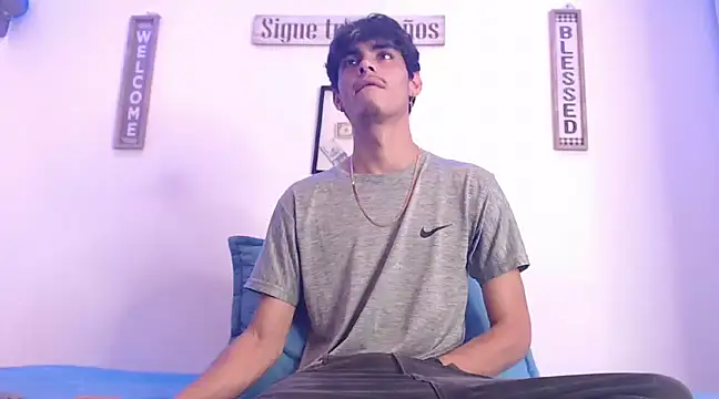 harrytomson 1 online show from March 8, 2025, 11:16 am