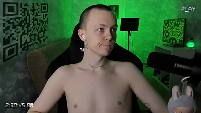 charonbaby1 online show from December 16, 2025, 11:31 pm