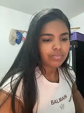 zoe roux21 online show from October 20, 2025, 11:16 pm