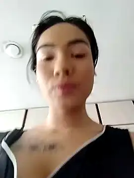 scarlet castro online show from November 4, 2025, 4:00 pm