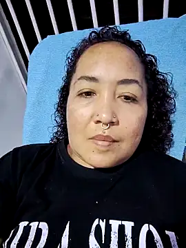 Snapshot of cougar_town chatting on December 4, 2025, 3:38 am cougar town online show from December 4, 2025, 3:38 am