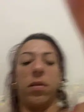 leelecarolinna online show from February 16, 2026, 1:37 am