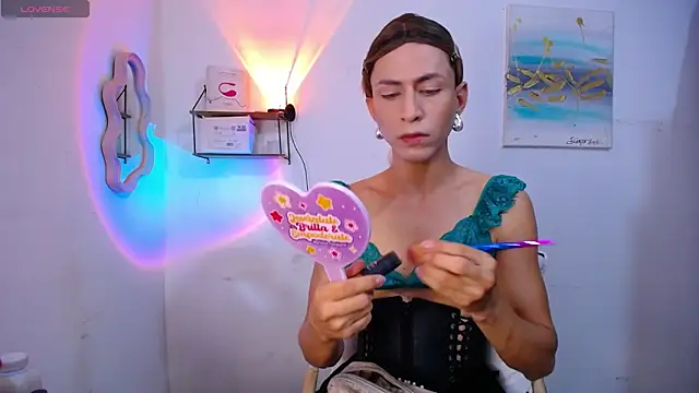Snapshot of LiahGrey7 chatting on May 13, 2026, 1:07 pm LiahGrey7 online show from May 13, 2026, 1:07 pm