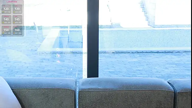 Snapshot of AnnaSiren chatting on March 14, 2025, 6:42 am AnnaSiren online show from March 14, 2025, 6:42 am