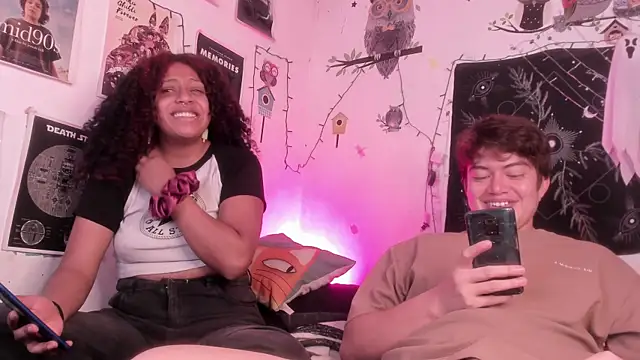 Snapshot of hothoneychile chatting on December 4, 2025, 3:44 pm hothoneychile online show from December 4, 2025, 3:44 pm