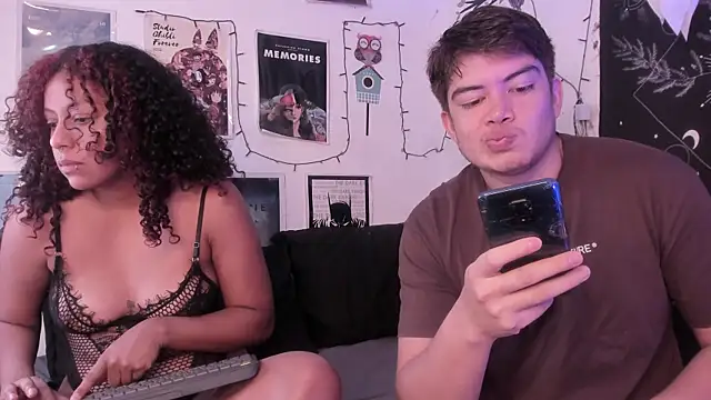 Snapshot of hothoneychile chatting on October 16, 2025, 3:42 pm hothoneychile online show from October 16, 2025, 3:42 pm