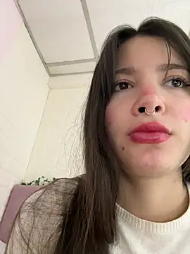 Snapshot of annaharper- chatting on December 15, 2024, 4:07 am annaharper- online show from December 15, 2024, 4:07 am