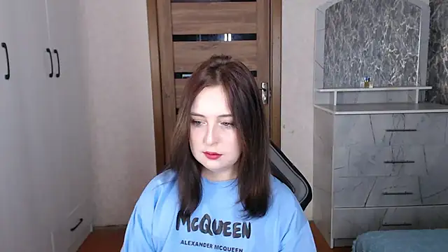 Snapshot of Kristy-Max chatting on November 16, 2025, 10:46 pm Kristy-Max online show from November 16, 2025, 10:46 pm