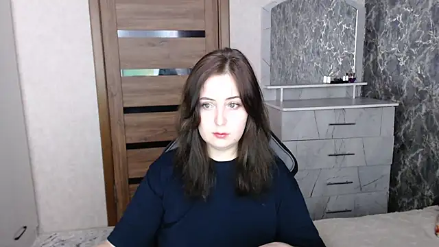 Snapshot of Kristy-Max chatting on December 20, 2025, 9:50 pm Kristy-Max online show from December 20, 2025, 9:50 pm