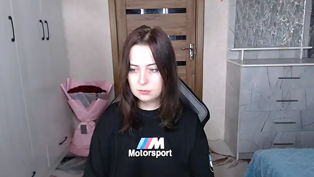 Snapshot of Kristy-Max chatting on November 7, 2025, 4:39 am Kristy-Max online show from November 7, 2025, 4:39 am