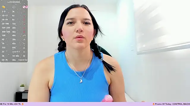  EmilyJireh  online show from May 13, 2026, 4:58 pm