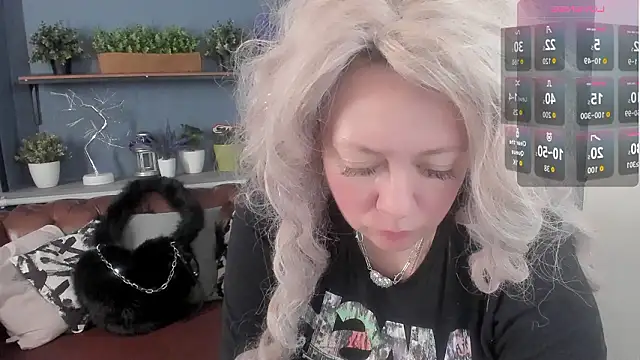 JesiaFoxi online show from February 9, 2026, 4:38 pm