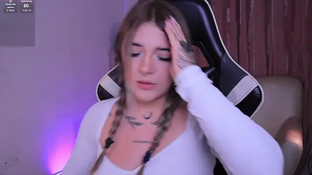 Snapshot of ashleyvalirya chatting on November 28, 2025, 4:12 am ashleyvalirya online show from November 28, 2025, 4:12 am