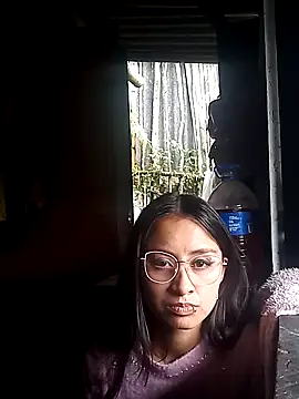 tatiana valencia online show from March 18, 2025, 7:44 pm