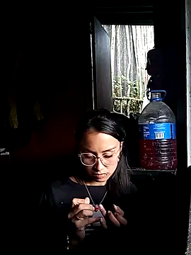 tatiana valencia online show from March 19, 2025, 9:58 pm